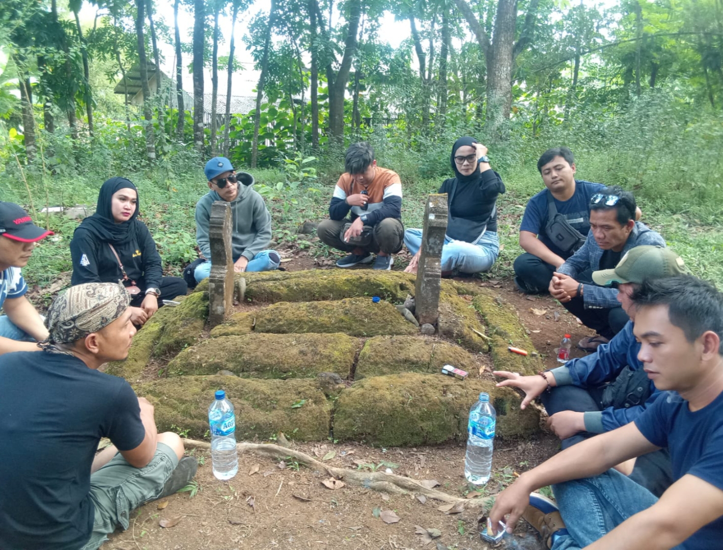 Kedatangan Aris idol vokalis ST12 mebuat Heboh Masyarakat Desa Sindangkerta Pagelaran Cianjur